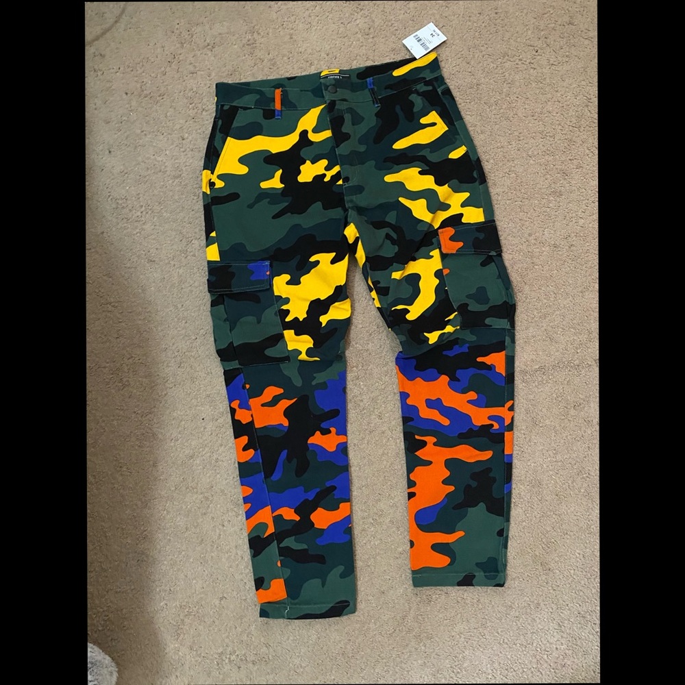 Forever 21 Men camo Cargo